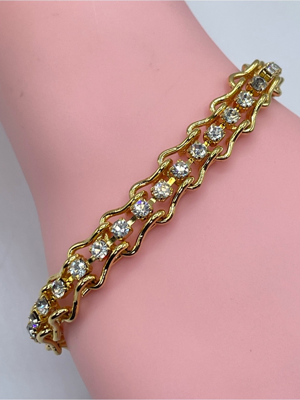Vintage Gold Tone Crystal Tennis Bracelet Wavy Link Statement Bracelet